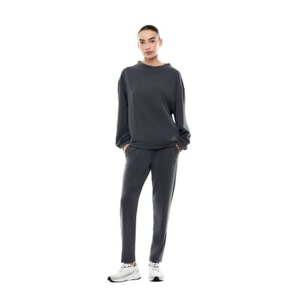 Trening EA7 TRAIN CORE LADY RELAX W T-SUIT CN OH Femei