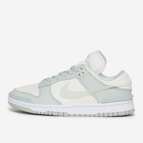 Pantofi sport Nike W DUNK LOW TWIST Femei
