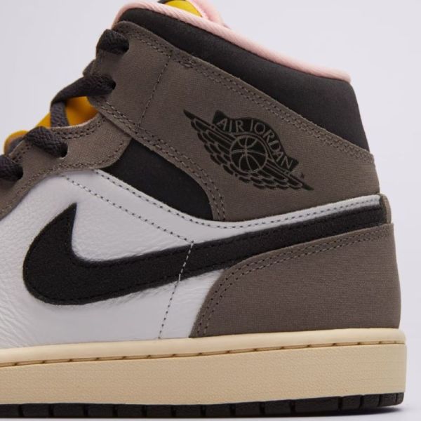 Pantofi sport Nike AIR JORDAN 1 MID SE Barbati