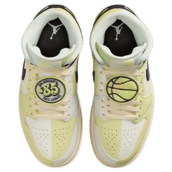 Pantofi sport Nike WMNS AIR JORDAN 1 MID SE V2 Femei