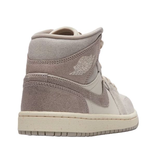 Pantofi sport Nike WMNS AIR JORDAN 1 MID SE V2 bej