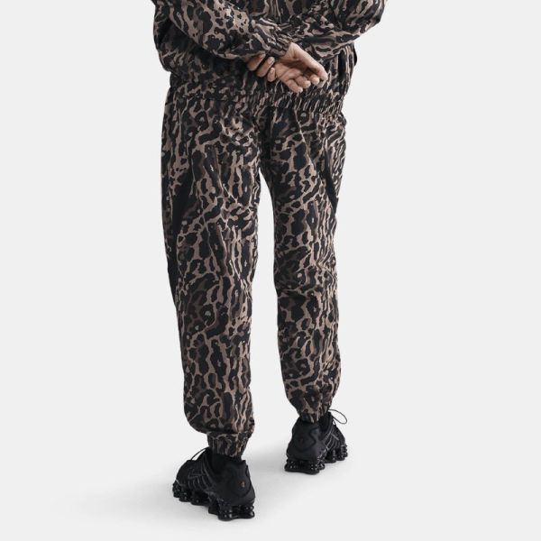 airin Pantaloni Nike W NSW TREND WVN HBR AOP PANT Femei
