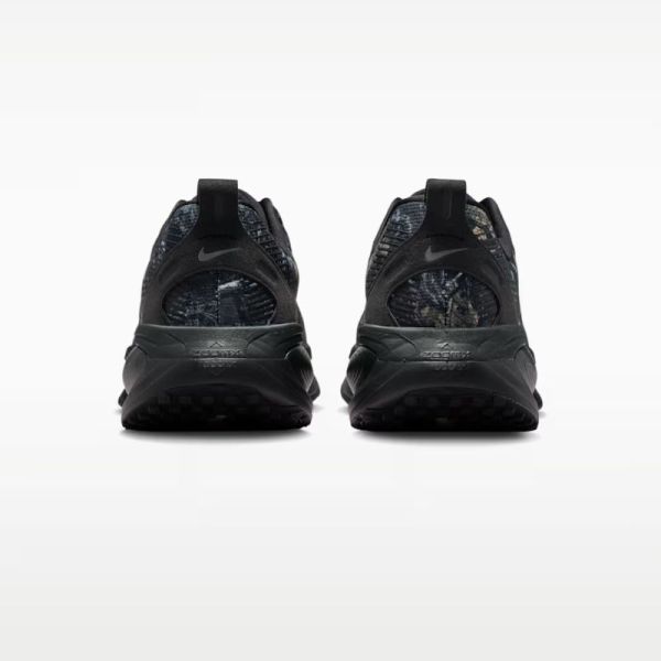 Pantofi sport Nike NIKE VOMERO 18 CM Barbati