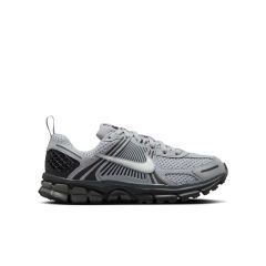 Pantofi sport Nike VOMERO 5 GS SI Unisex Copii