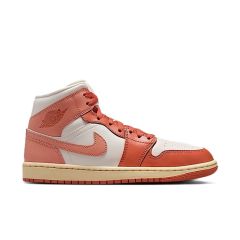 Pantofi sport Nike WMNS AIR JORDAN 1 MID Femei