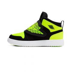 Pantofi sport Nike SKY JORDAN 1 (PS)