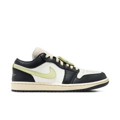 Pantofi sport Nike WMNS AIR JORDAN 1 LOW SE V2 Femei