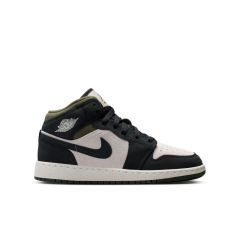 Pantofi sport Nike AIR JORDAN 1 MID SE BG Copii