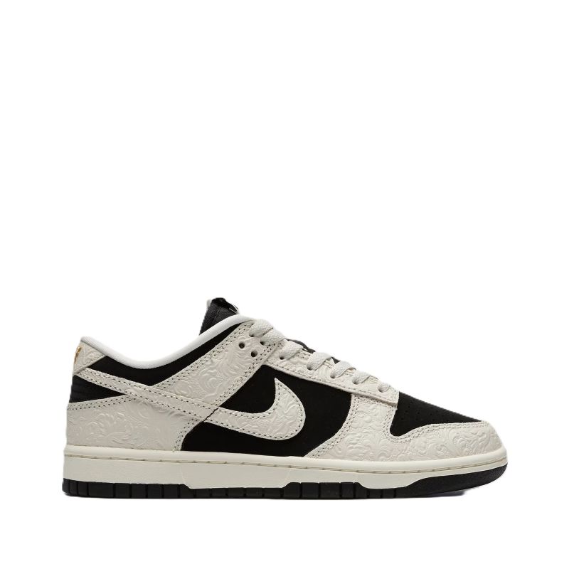 Pantofi sport Nike WMNS NIKE DUNK LOW SE Femei